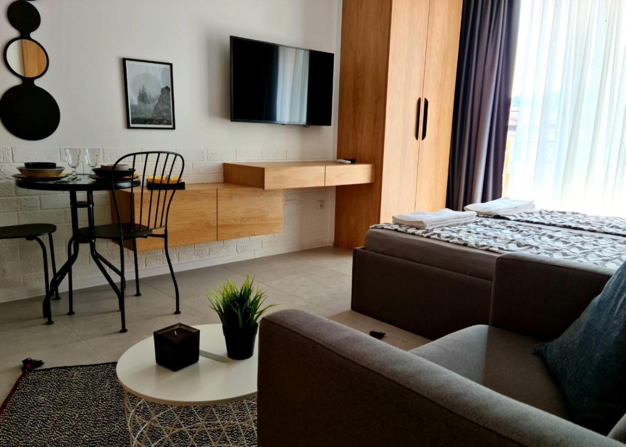 Studio Greenn Life Beach Resort โซโซโปล ภายนอก รูปภาพ